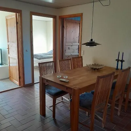 2 Bedroom, 1 Bath Appartement